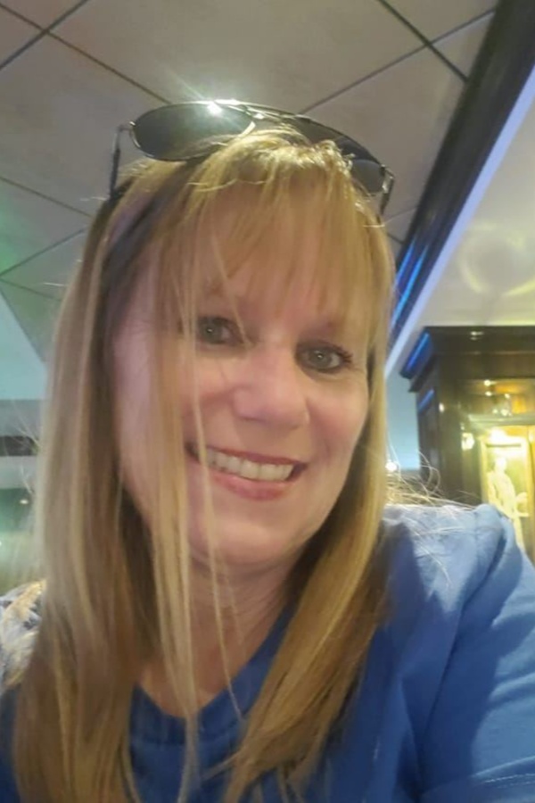 Cruise Brothers Travel Agent Madam McTraveler BDM